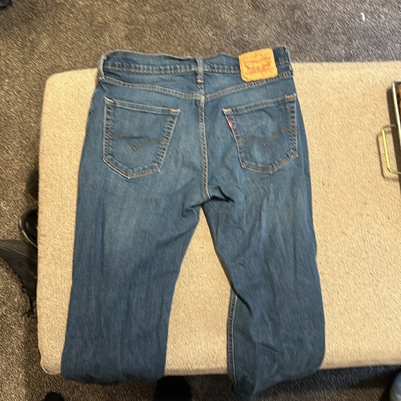 Levi jeans - Picture 2 of 3